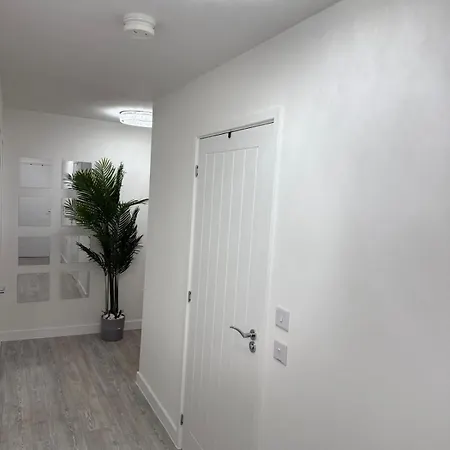 Serenity Waterfront 2 Bed Apartment Northfleet Exterior photo