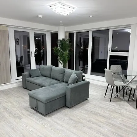 Serenity Waterfront 2 Bed Apartment Northfleet Exterior photo