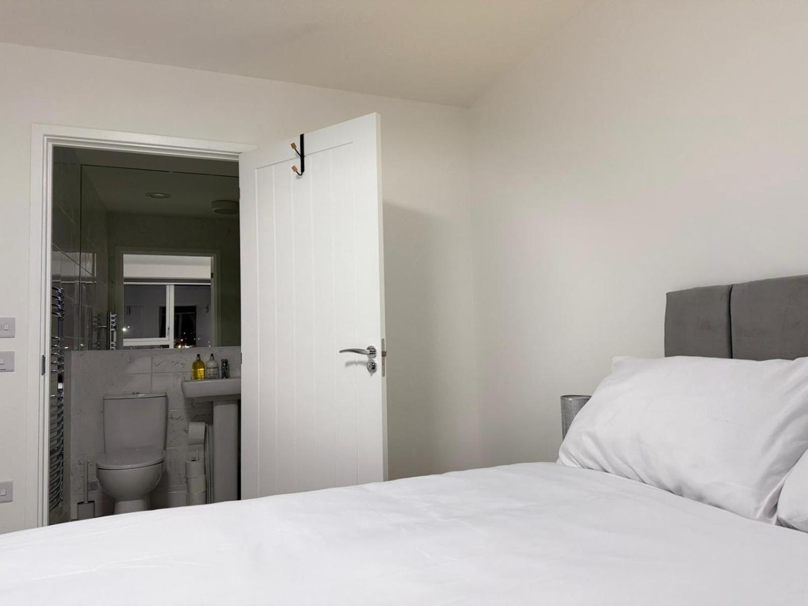 Apartment Serenity Waterfront 2 Bed Northfleet