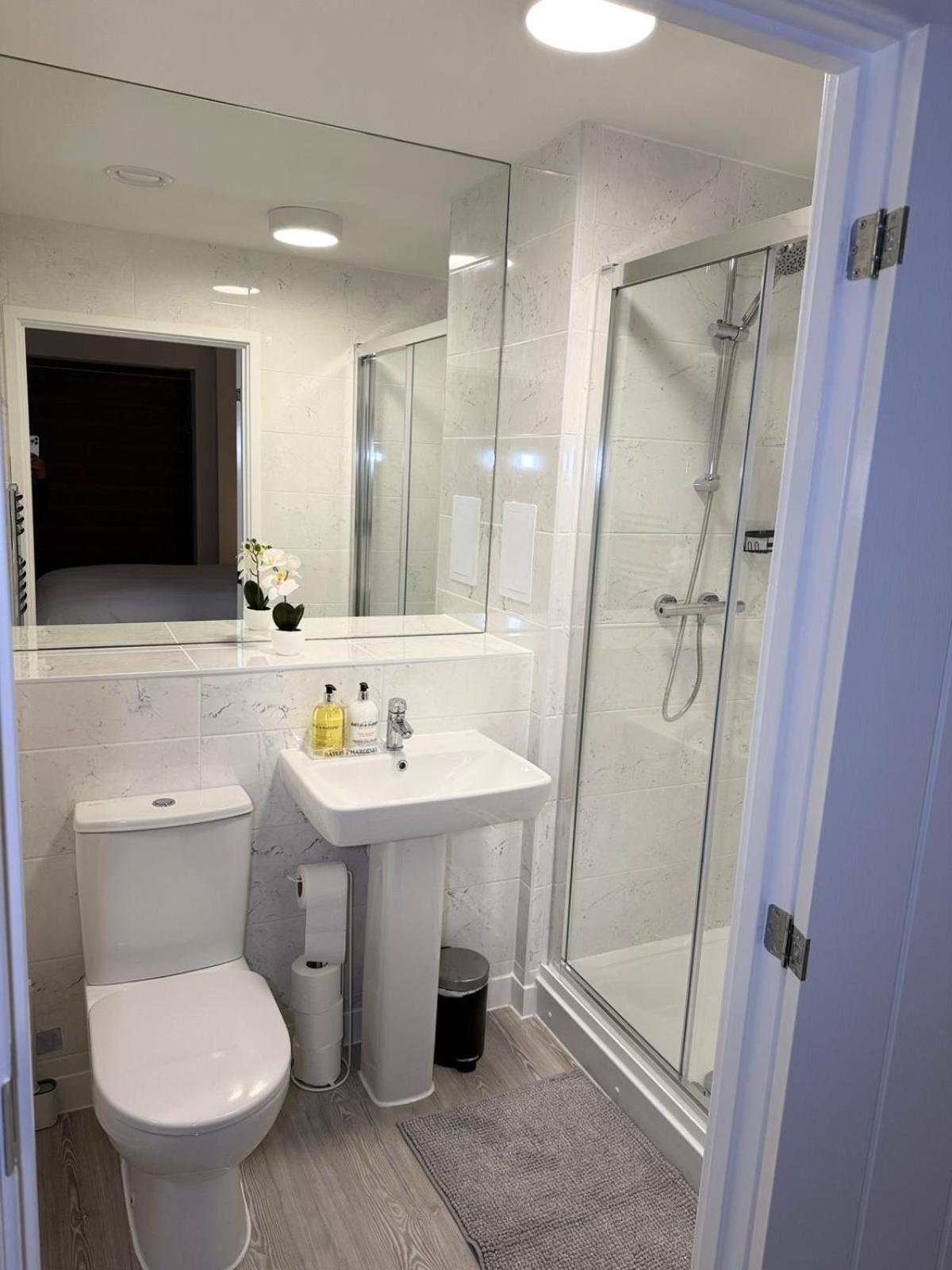 Apartment Serenity Waterfront 2 Bed