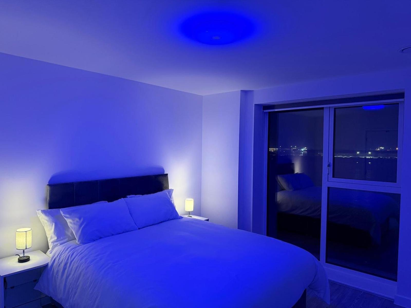 Serenity Waterfront 2 Bed Apartment *