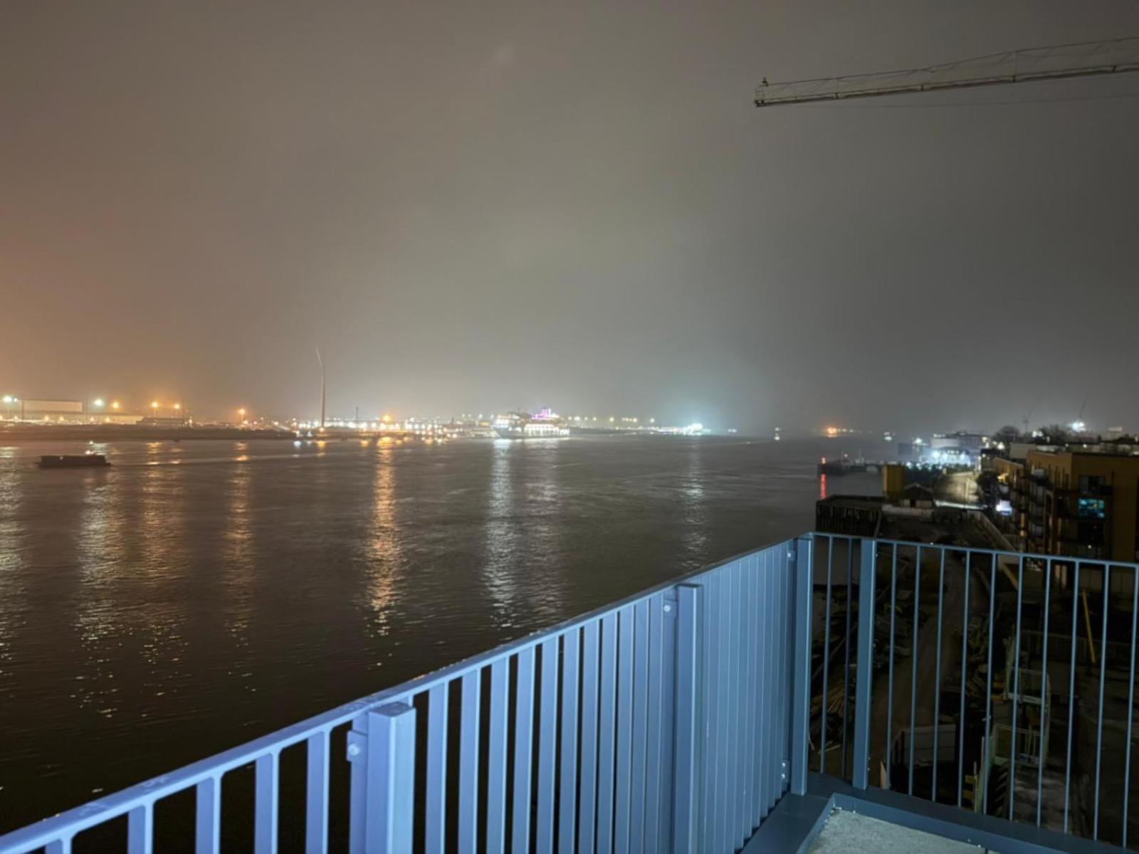 Apartment Serenity Waterfront 2 Bed Northfleet
