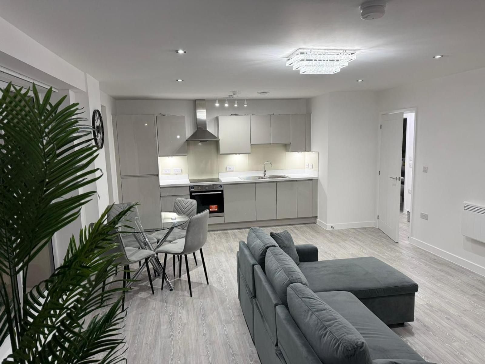 Serenity Waterfront 2 Bed Northfleet